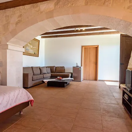 With One Bedroom In Kaloniktis-rethymno, With Pool Access, E Resmo
